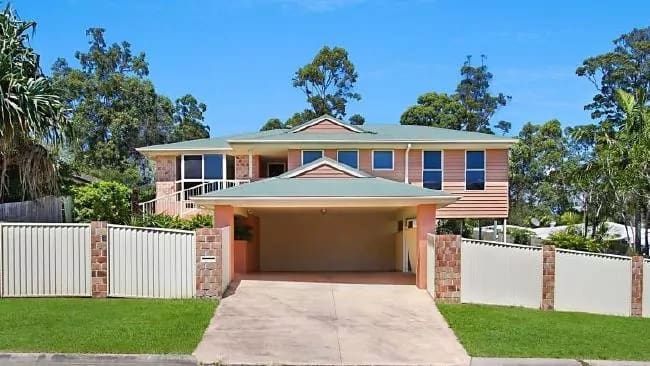Dozens of Gold Coast homes set to go to auction during the Commonwealth Games