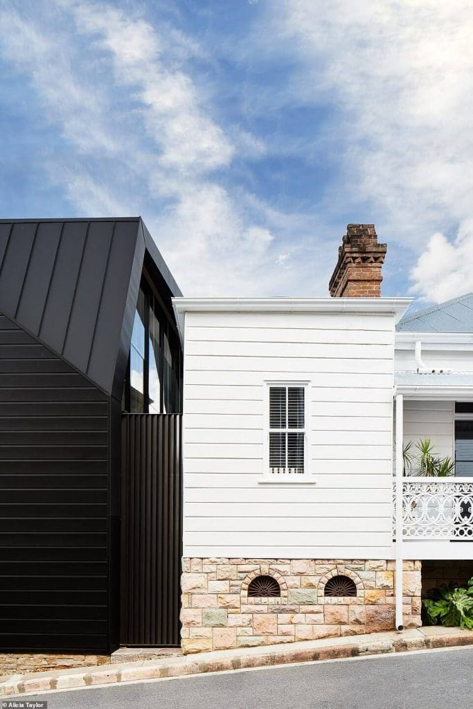When an architect buys an old cottage 8