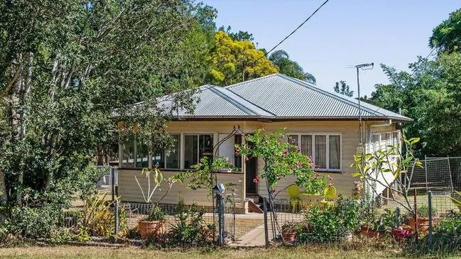 Brisbane’s fixer-upper suburbs Where to buy a renovator’s delight (12)