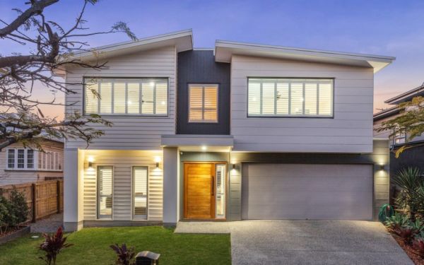 South East Queensland auctions heat up as spring brings out more buyers