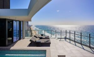 Beachfront Penthouse in Surfers Paradise