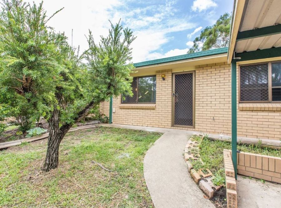 This two-bed unit is on the market for $224,000 and rents for $285 per week. Picture: realestate.com.au/buy