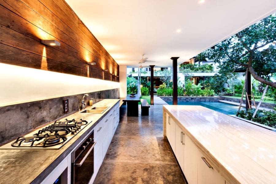 latest trends in outdoor kitchens